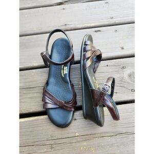 SAS Strippy Sandals Wine Leather Wedge Tripad Comfort Made in USA 8.5M